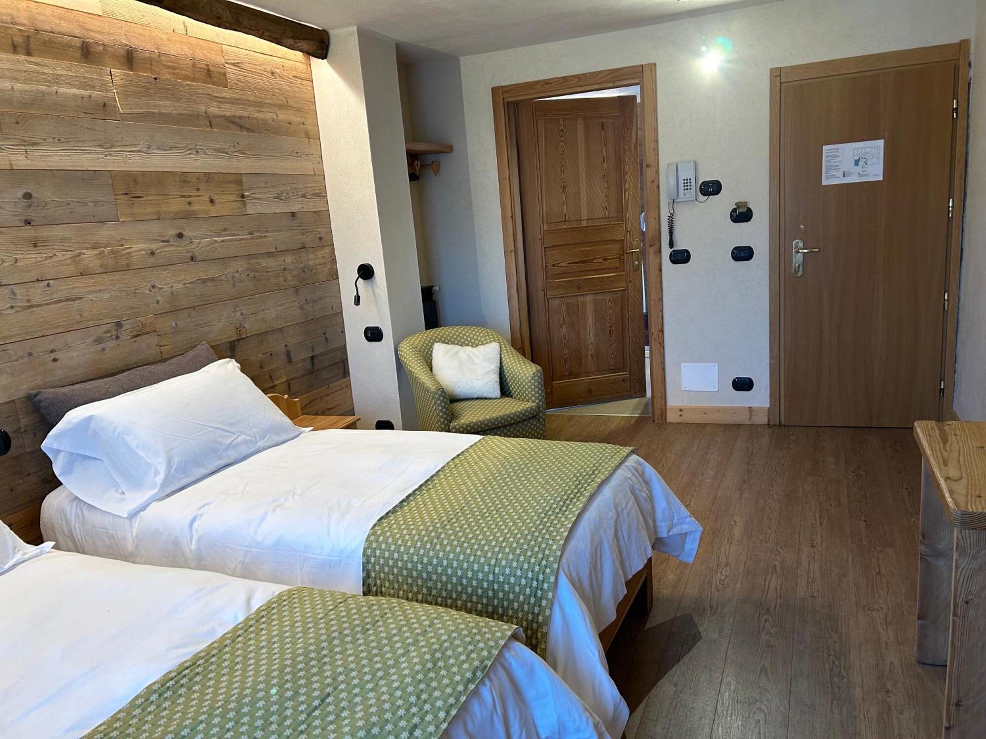 Hotel Stella Alpina Oulx Ngoại thất bức ảnh