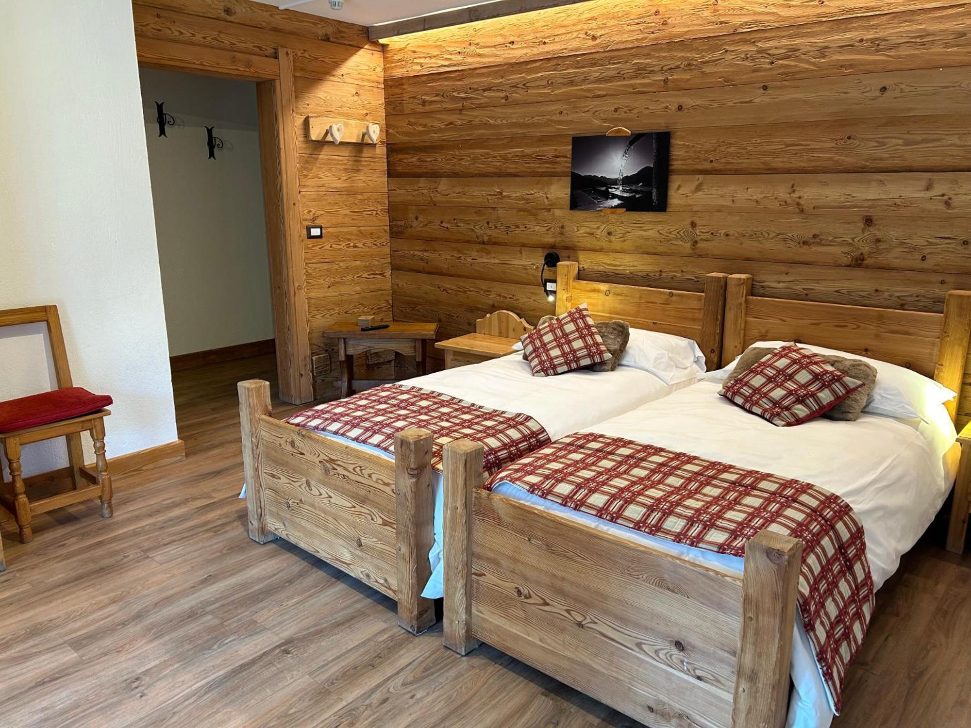 Hotel Stella Alpina Oulx Ngoại thất bức ảnh