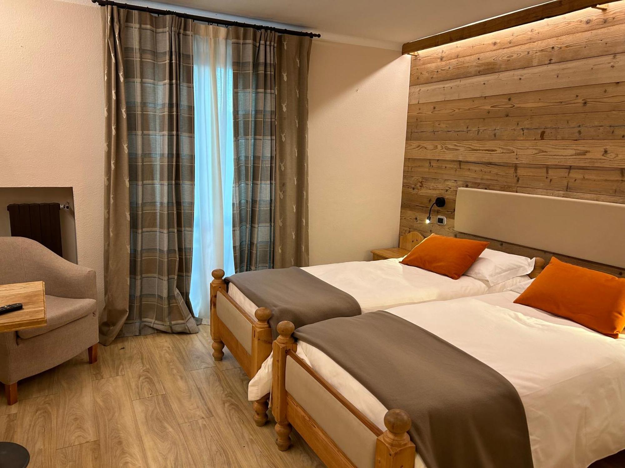 Hotel Stella Alpina Oulx Ngoại thất bức ảnh